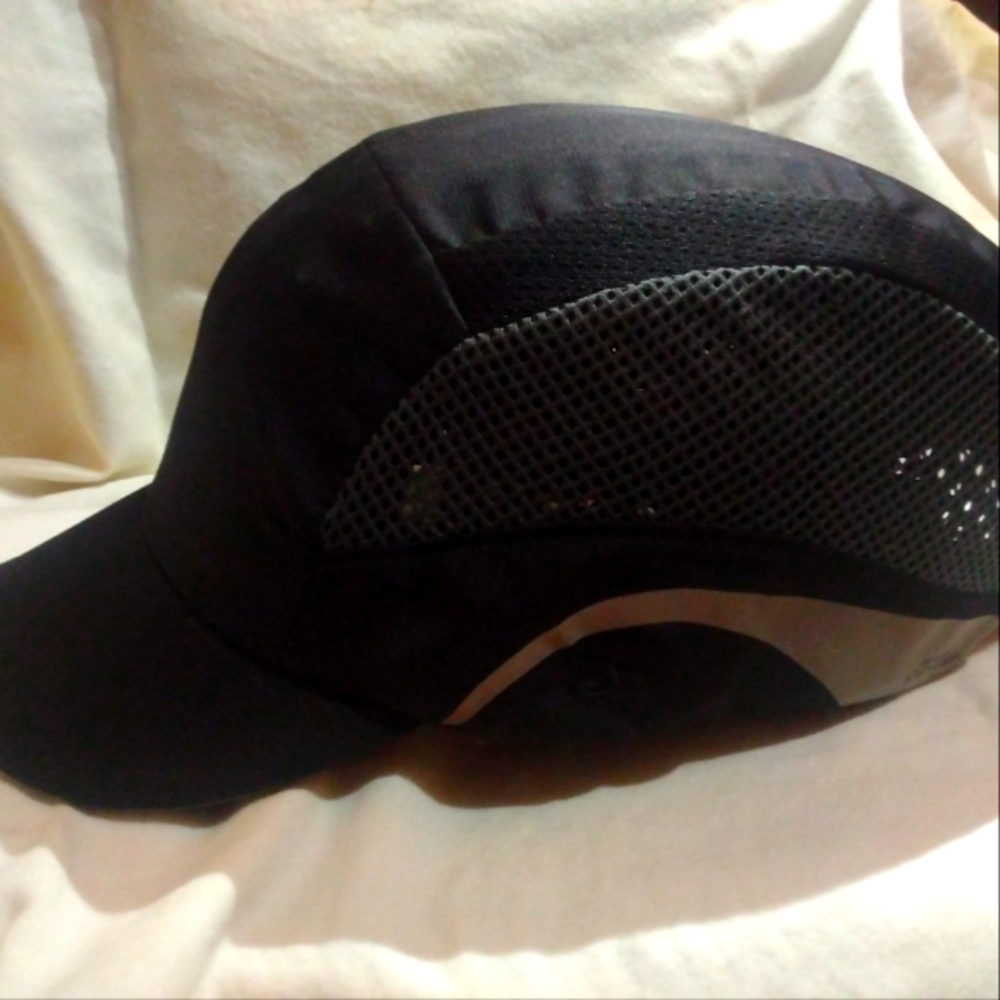 JSP aerolite hardcap, gently used . Black and dark grey meshing.